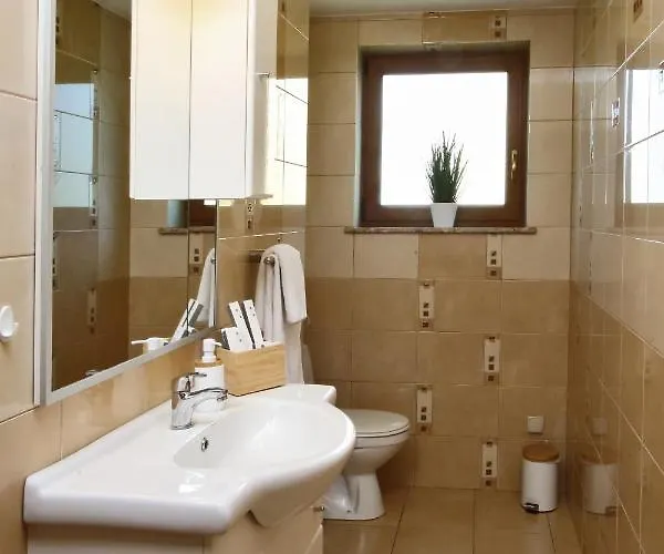 Dom W Lubiatowie Caloroczny